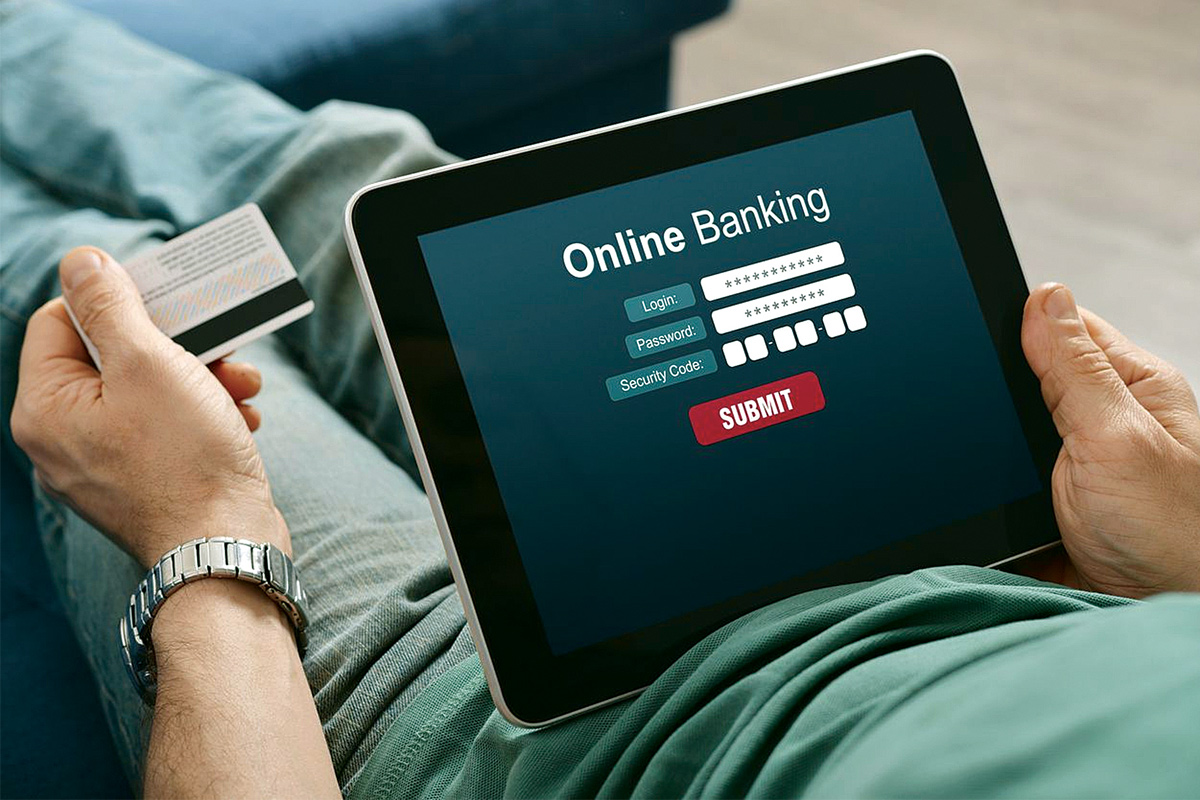 Alternatives to Traditional Banks: Credit Unions, Online Banks, and Cash Management Accounts