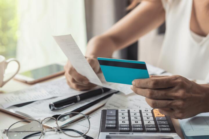 What to Look for in a No-Fee Checking Account